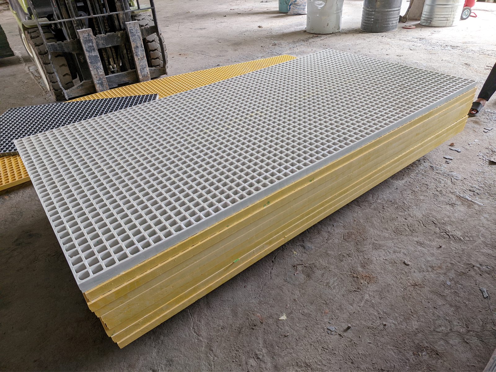 Tấm sàn FRP grating| Địa chỉ uy tín|Hàng có sẵn 2023 | Xây dựng Minh Hải